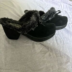 Vintage Black Suede Sketcher Clogs